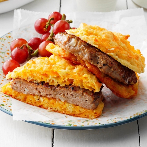 ketolicious-cheesy-biscuits-with-turkey-sausage-recipe